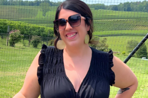 Courtney Munis, a DVT and pulmonary embolism survivor diagnosed at 28 after high estrogen birth control caused a large leg clot and 4 small clots in her lungs.