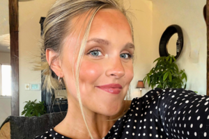 Meredith Hoke, a bilateral pulmonary embolism survivor diagnosed at 23 after being initially sent home with a back spasm diagnosis — with no risk factors and no cause ever identified despite evaluation at Mayo Clinic.