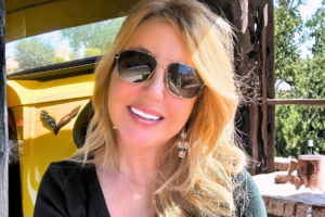 Laura Brandon, a survivor of 15 pulmonary embolisms diagnosed after vacation symptoms were dismissed — with both lungs full of clots, RV strain, and cardiac enlargement — who survived a wide-awake thrombectomy after doctors did not expect her to live through the night.